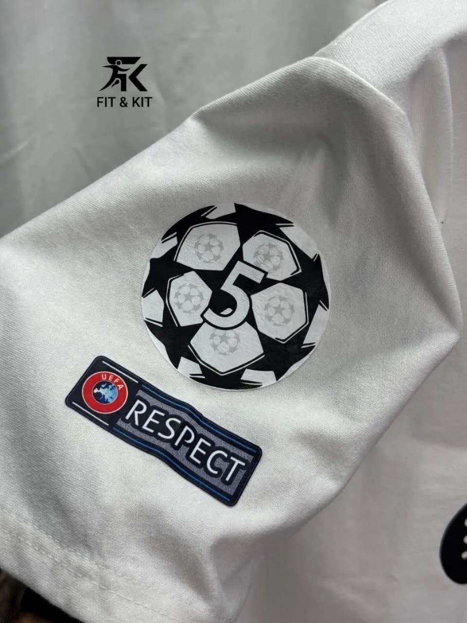 Barcelona White Edition Drop Shoulder T-Shirt