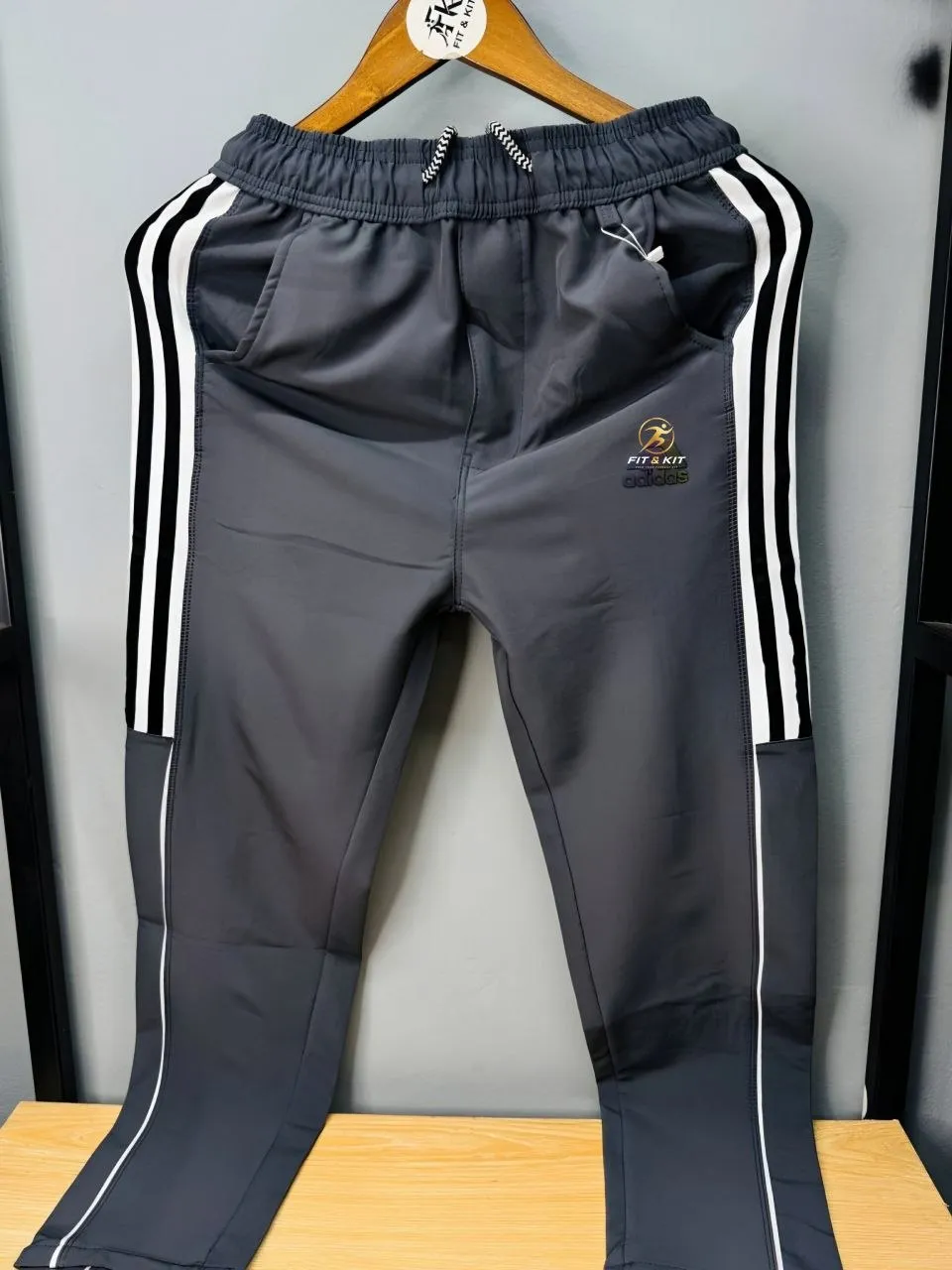 PREMIUM TRACK TROUSER